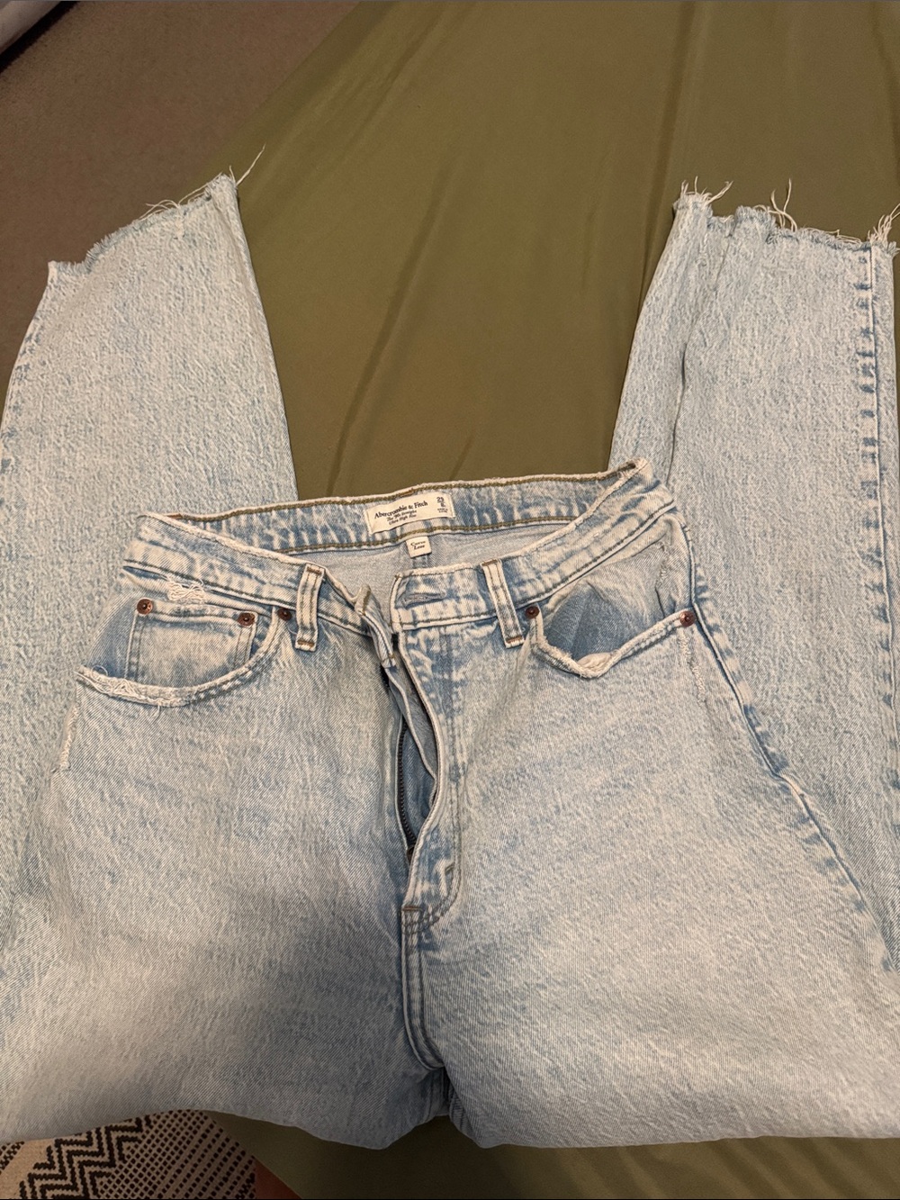 Abercrombie & Fitch The 90’s Straight Ultra High Rise Curve Love
